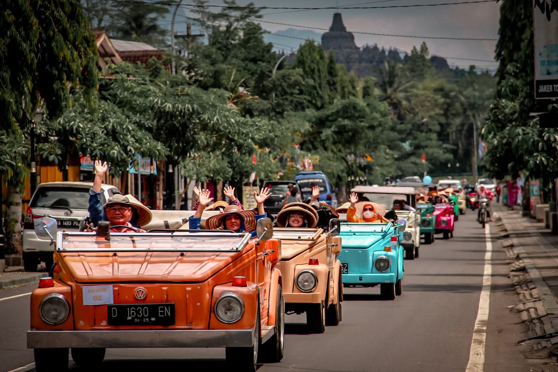 vw safari borobudur